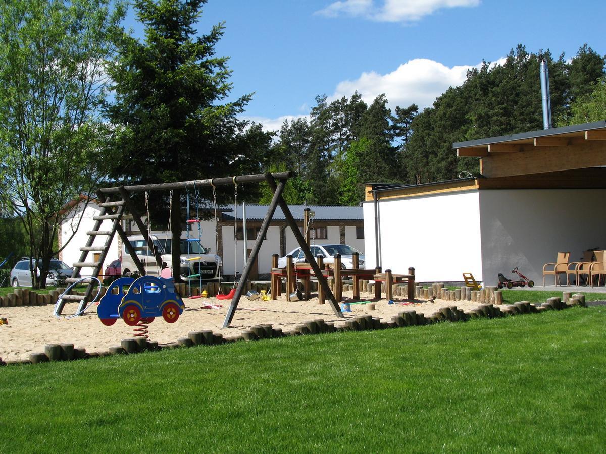 Rezydencja Nad Jeziorem Pestkownica Exterior photo