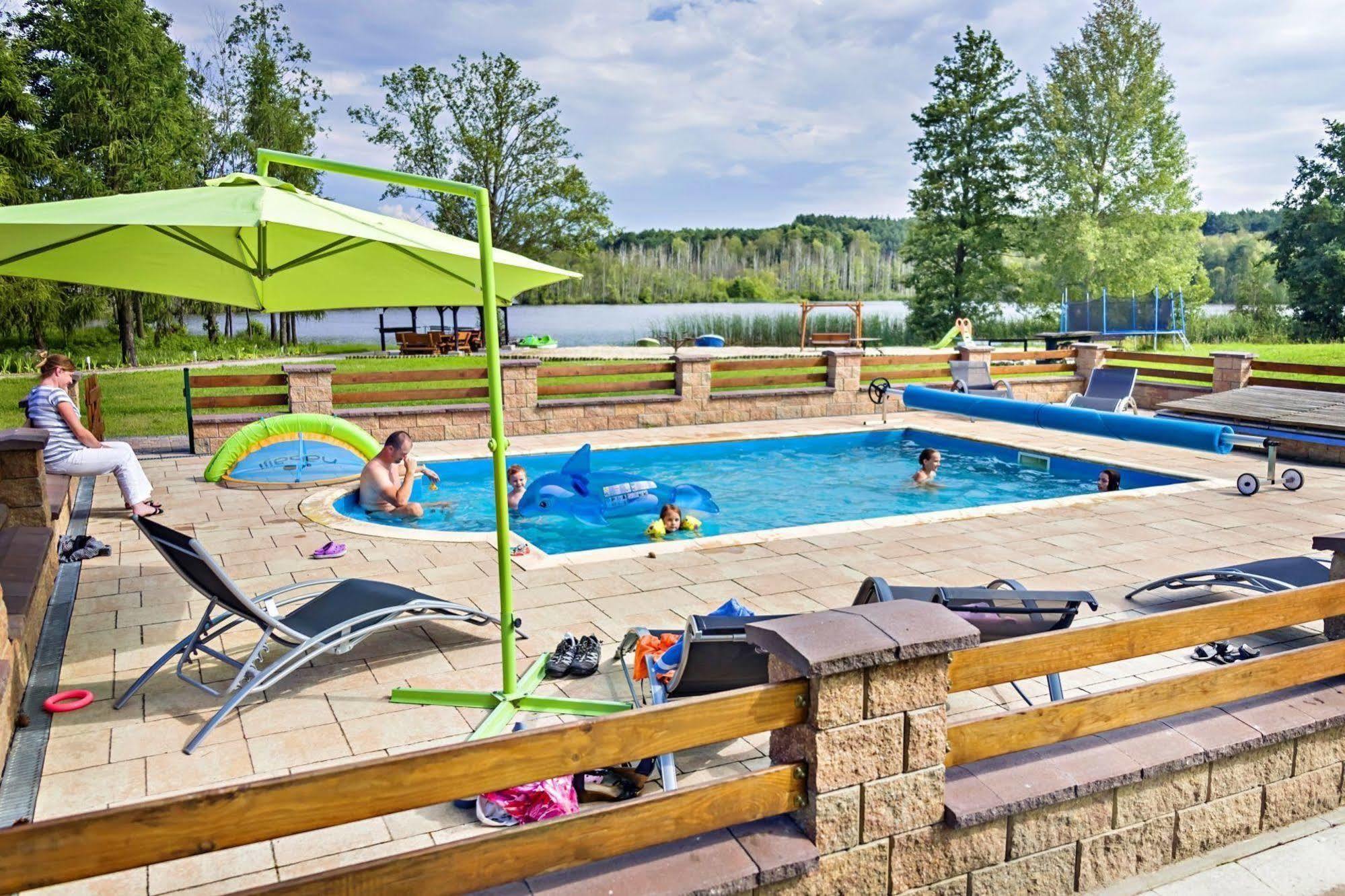 Rezydencja Nad Jeziorem Pestkownica Exterior photo
